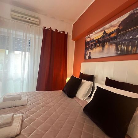 Affittacamere Appia Nuova 639 Rome Bagian luar foto