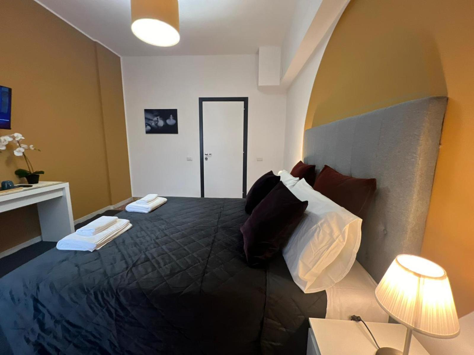 Affittacamere Appia Nuova 639 Rome Bagian luar foto