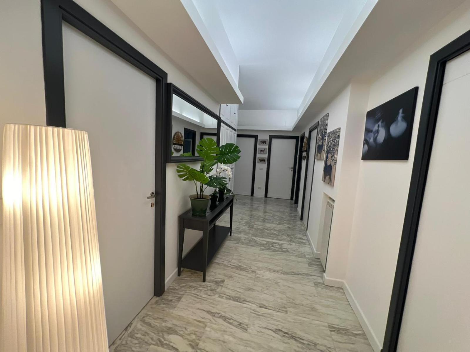 Affittacamere Appia Nuova 639 Rome Bagian luar foto